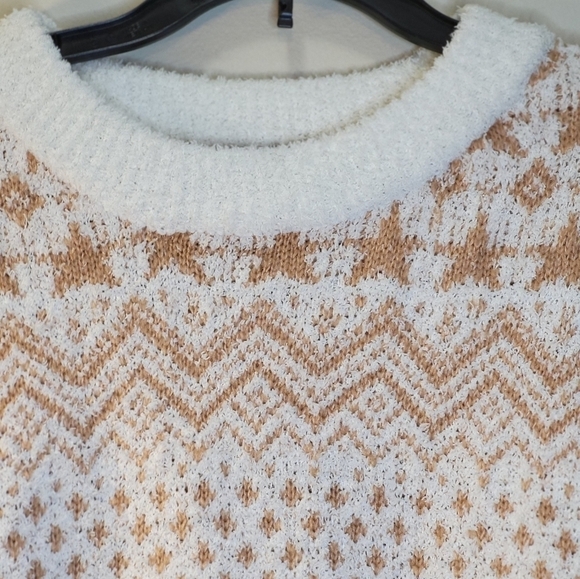 NWT Freshman 1996 Super Soft Fleece  Jr. Med Sweater tan and off white - Picture 8 of 14